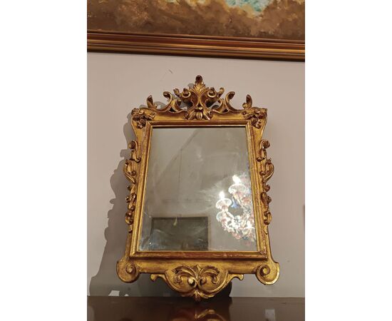 SMALL GILT WOOD MIRROR SECOND HALF 18TH CENTURY