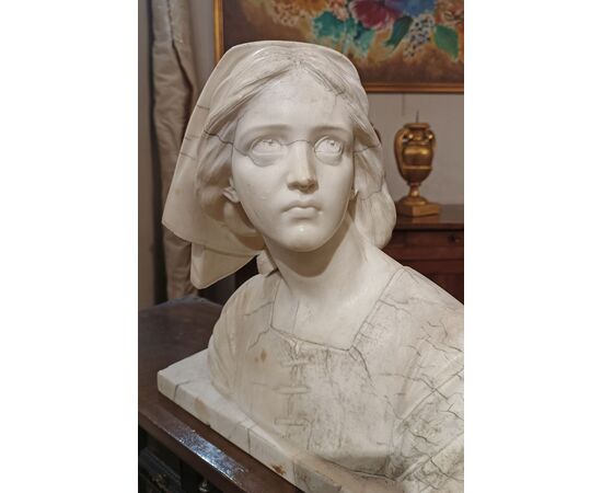 MARBLE BUST OF JOAN OF ARC, FIRST HALF OF THE 19TH CENTURY