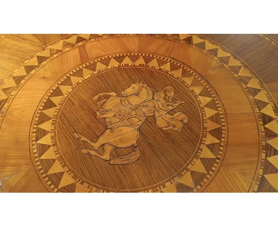 Inlaid Rolo table, first half of the 19th century