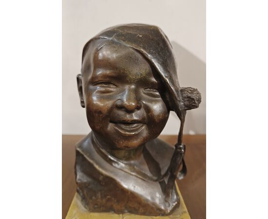 SMALL BRONZE STATUE OF CHILD WITH CAP BY P. PIRAINO EARLY 20TH CENTURY