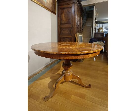 Inlaid Rolo table, first half of the 19th century