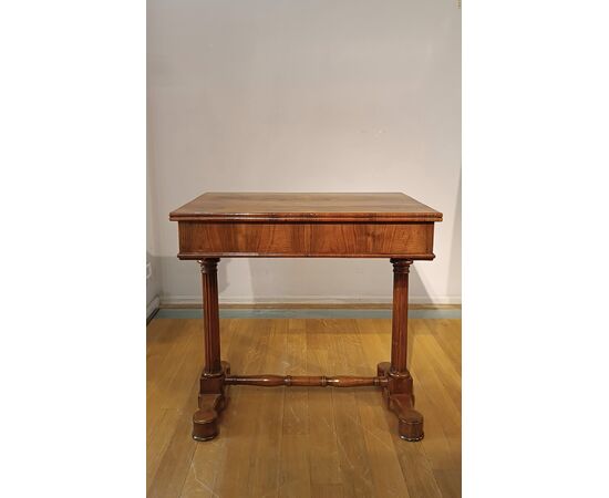 Small walnut table Charles X first 19th century