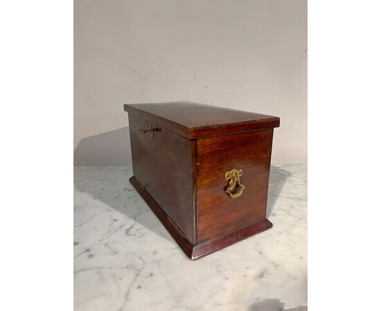 LATE 19TH CENTURY ENGLISH TRAVELING DESK