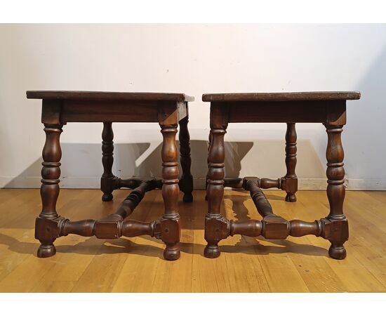 PAIR OF LOUIS XIV STOOLS LATE 17TH CENTURY