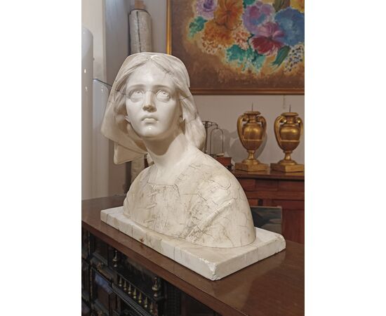 MARBLE BUST OF JOAN OF ARC, FIRST HALF OF THE 19TH CENTURY