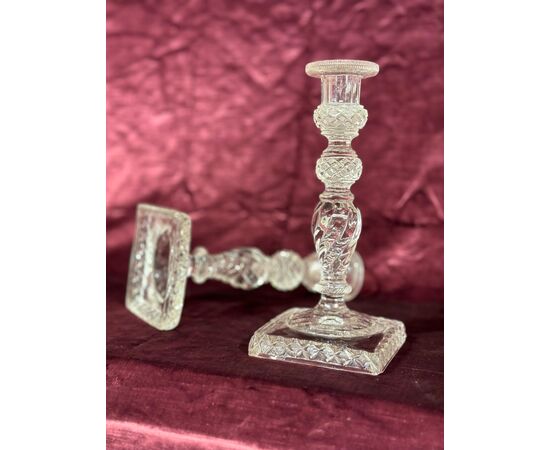 PAIR OF EARLY 20TH CENTURY CRYSTAL CANDLESTICKS
