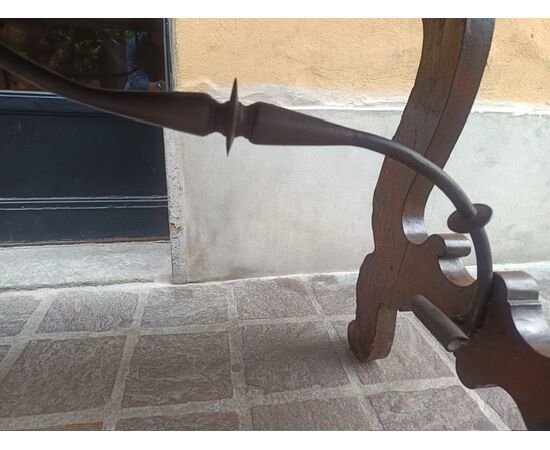 Monk's table