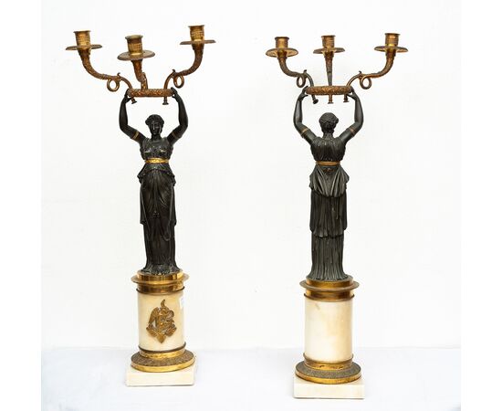 Pair of Charles X candlesticks/Flambeaux in patinated bronze and white statuary marble. France, early 19th century.