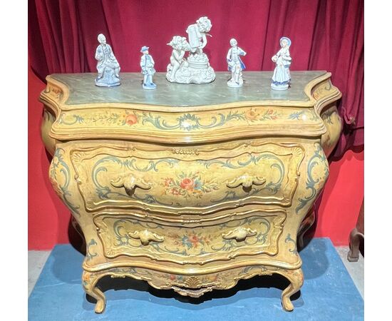 Exceptional lacquered chest of drawers - Venice - 1750 / 1760