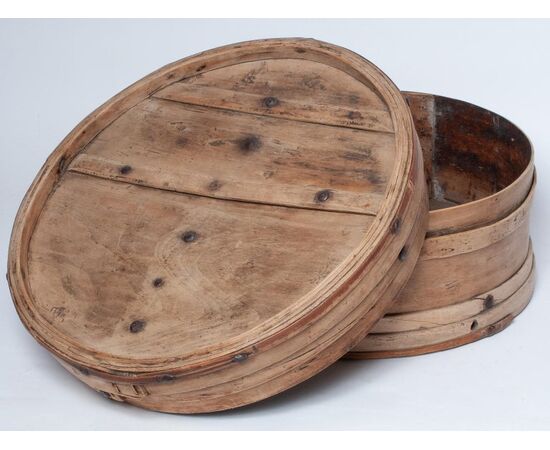 Large bamboo box as a coffee table - M/1013
