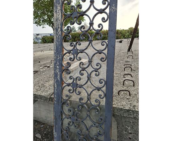 Iron divider