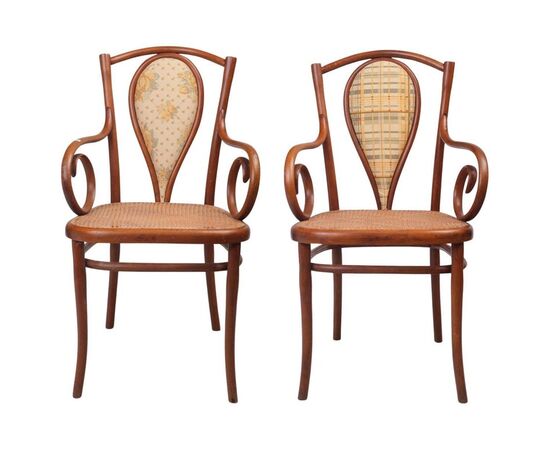 Pair of Thonet model high chairs - M/873.