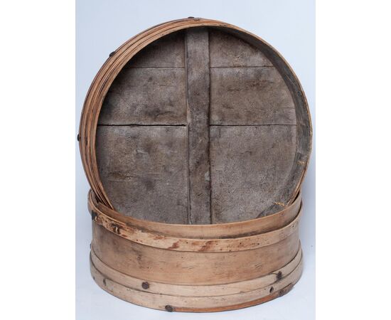 Large bamboo box as a coffee table - M/1013