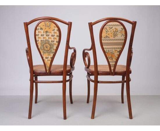 Pair of Thonet model high chairs - M/873.