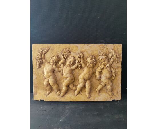 Altorilievo - Sovrapporta "Allegoria delle 4 stagioni" - 64 x 40 cm - Marmo giallo reale