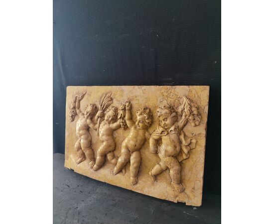 Altorilievo - Sovrapporta "Allegoria delle 4 stagioni" - 64 x 40 cm - Marmo giallo reale