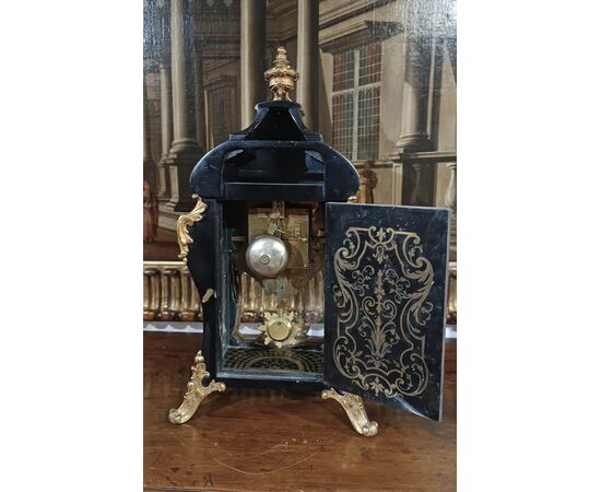 LOUIS XV STYLE CLOCK IN GILT BRONZE AND INLAYS, MID-19TH CENTURY