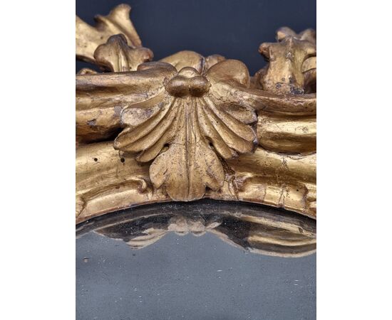 Carved and gilded oval frame – Bologna, early 18th century