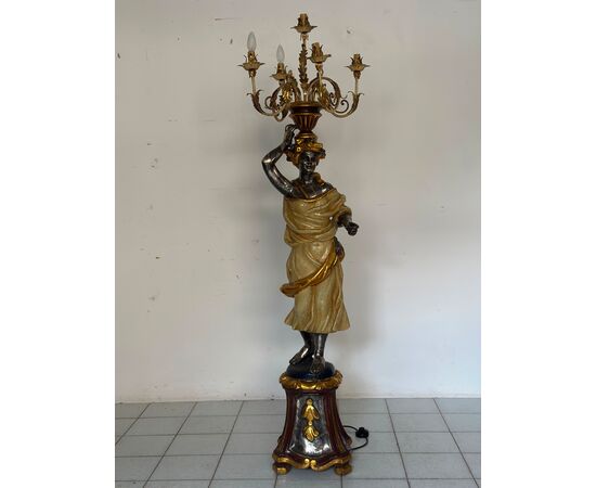 Floor lamp. Moor of Venice, carved, lacquered and gilded wood, 20th century.