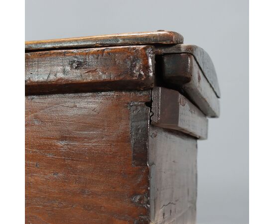 Baule in Pioppo Italia XVIII Secolo