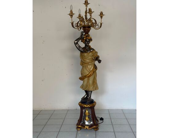 Floor lamp. Moor of Venice, carved, lacquered and gilded wood, 20th century.