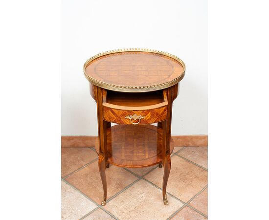 Coppia di tavolini antichi Napoleone III in legni esotici pregiati. Francia inizio XX secolo.