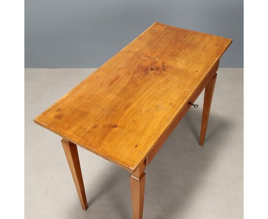 Directory cherry desk, Italy, late 18th - early 19th century