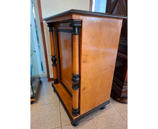 Mobiletto Biedermeier - H 93 66x46 cm