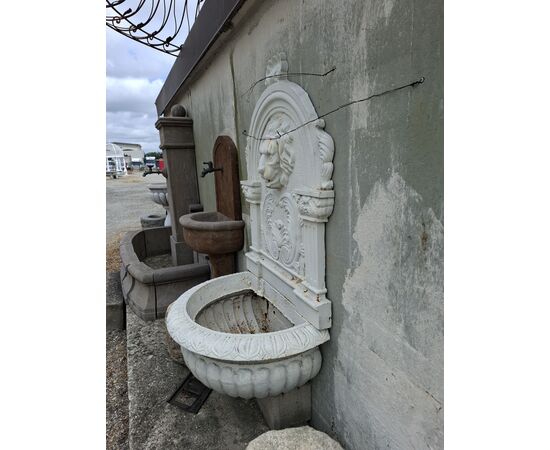 Cast iron fountain