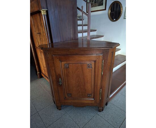 Angoliera in noce - 95 68 x 65 cm