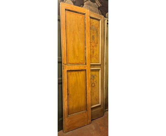 PTL717 - Lacquered and painted door, 18th/19th century, dimensions cm W 119 x H 239