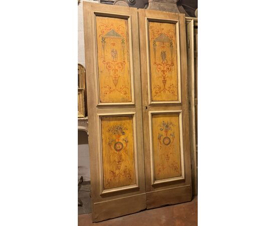 PTL717 - Lacquered and painted door, 18th/19th century, dimensions cm W 119 x H 239