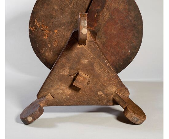 Round walnut table, Lombardy, 16th century.