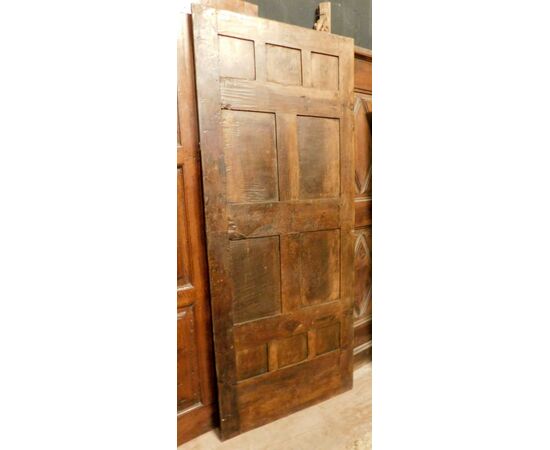 PTI428 - Porta in noce con pannelli scolpiti, etnica, epoca '800, misure cm L 80 x H 197