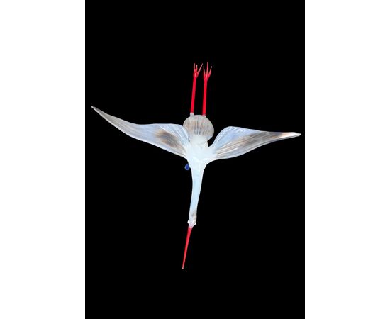 Glass sculpture depicting a stork in flight. Murano.