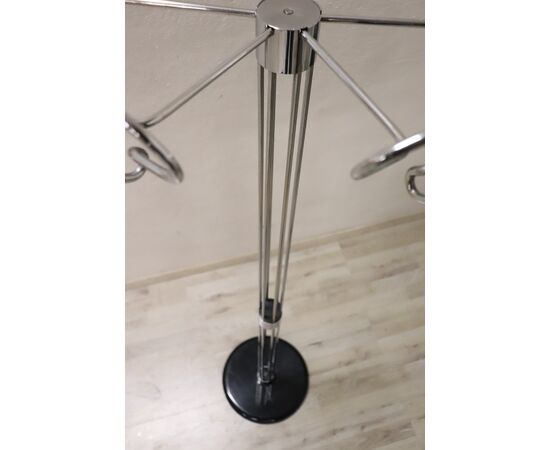 Chrome-plated metal coat rack by Isao Hosoe for Valenti Luce, 1970s. NEGOTIABLE PRICE