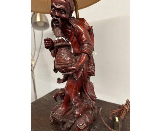 Antica scultura a lampada in legno cinese personaggio '900, 70x36cm