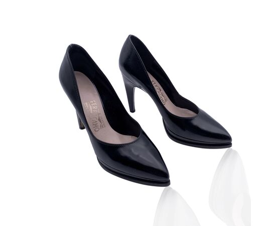 SALVATORE FERRAGAMO Scarpe con Tacco in Pelle Col. Nero 38.5