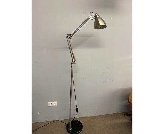 Lampada regolabile stile industriale moderna in metallo cromato 200x28cm