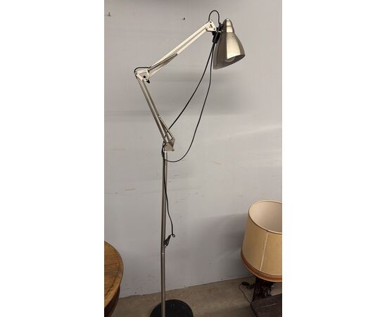 Lampada regolabile stile industriale moderna in metallo cromato 200x28cm