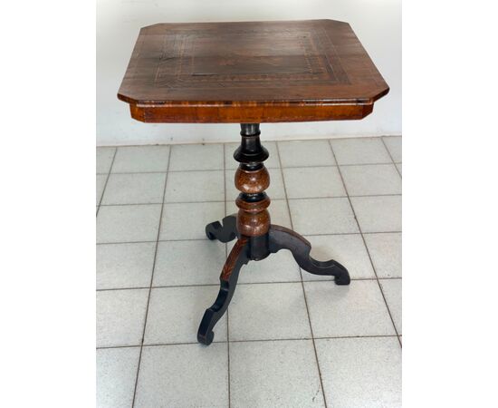 Inlaid Rolo coffee table, mid-19th century