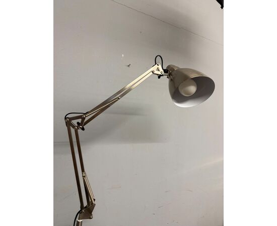Lampada regolabile stile industriale moderna in metallo cromato 200x28cm
