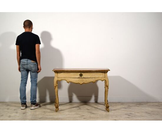 Consolle in legno laccato e dorato, Marche, primi anni del XVIII secolo, Epoca barocca
