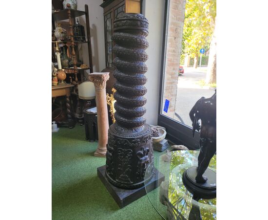 Antico torchio da vino intagliato e decorato epoca '600 Toscana