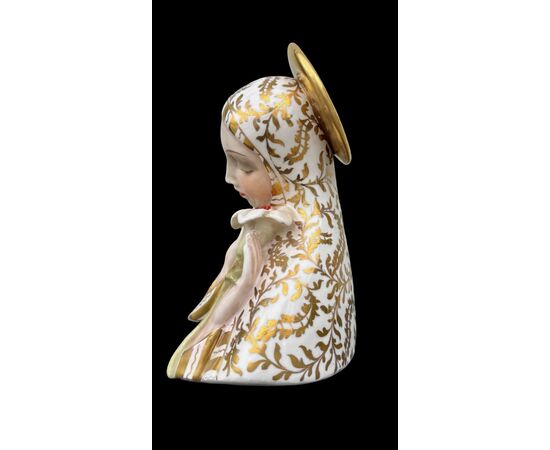 Ceramic bust of Madonna with gold decorations. Cacciapuoti.