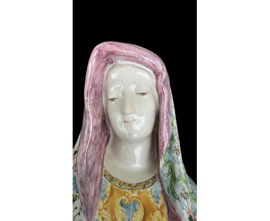 Majolica bust of the Madonna. Minghetti, Bologna.