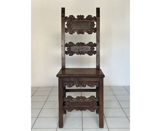 Louis XIV walnut carved folder chair. Lombardy 17th century