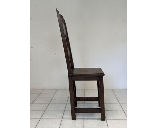 Louis XIV walnut carved folder chair. Lombardy 17th century