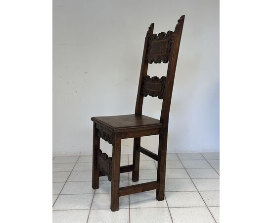 Louis XIV walnut carved folder chair. Lombardy 17th century