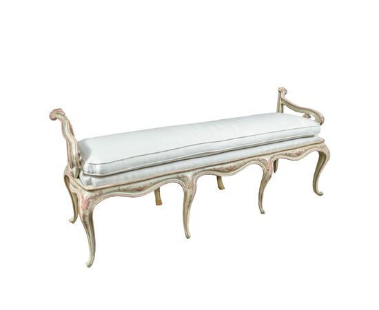 Wall bench in lacquered and painted wood. Venice, 18th century.